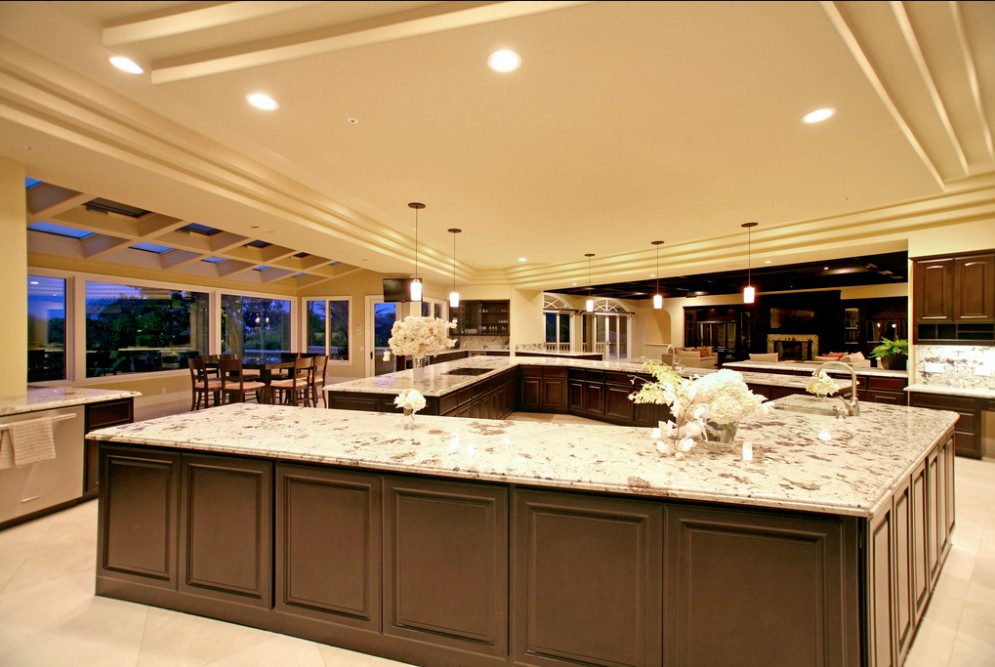 Amalfi Mansion - Column 1