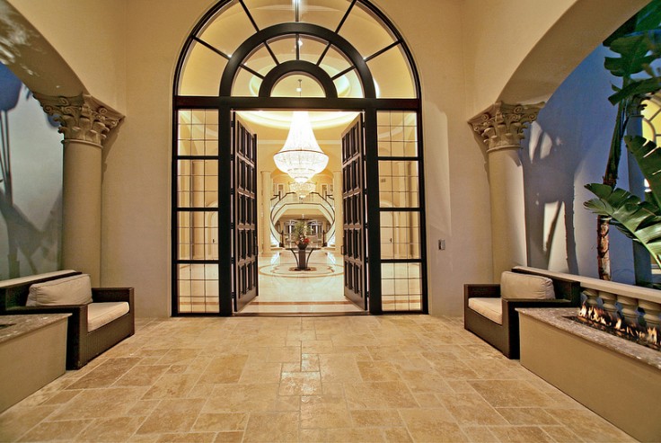 Amalfi Mansion - Small Image 1