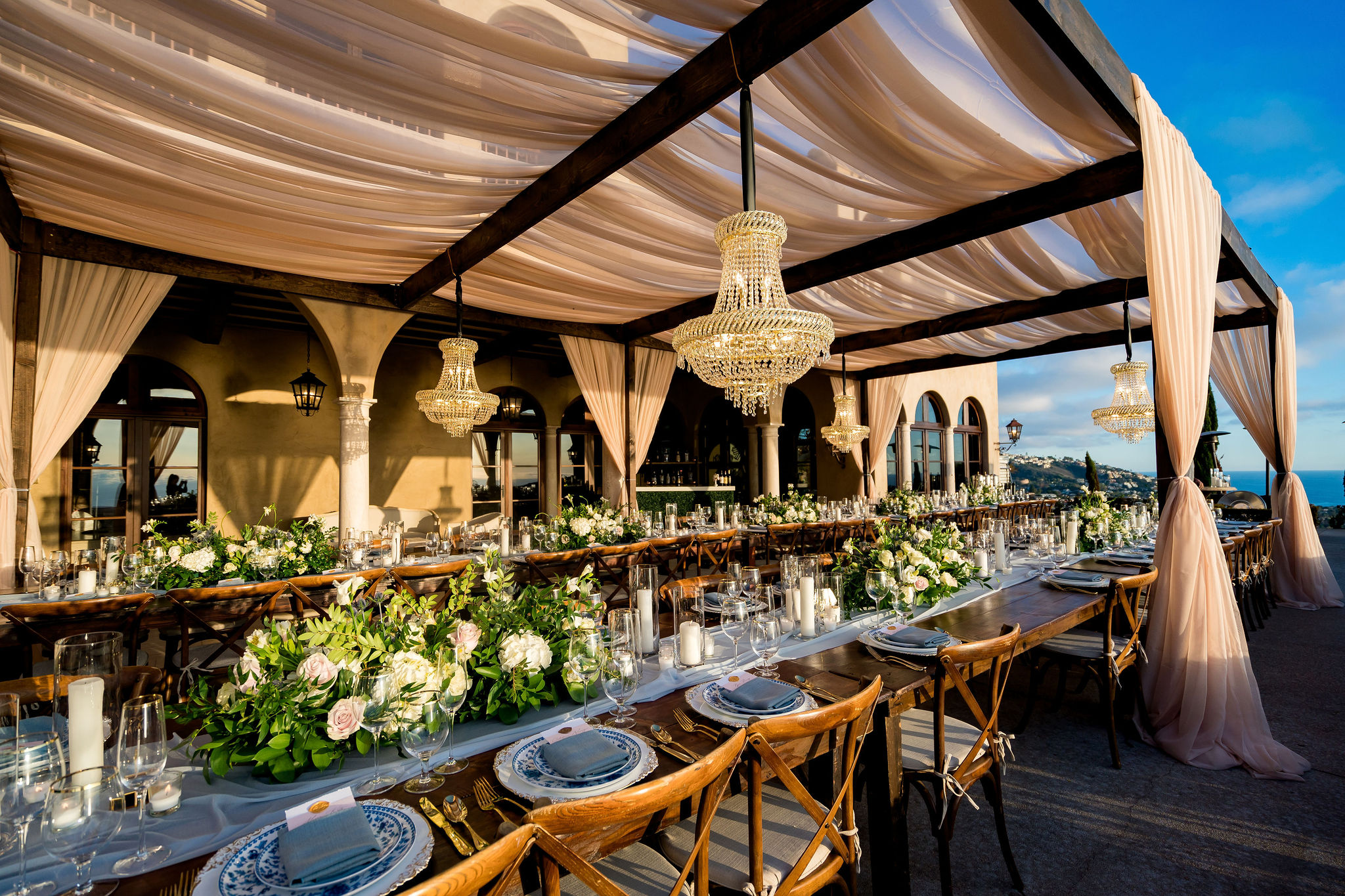 Villa Como - Full Width Image