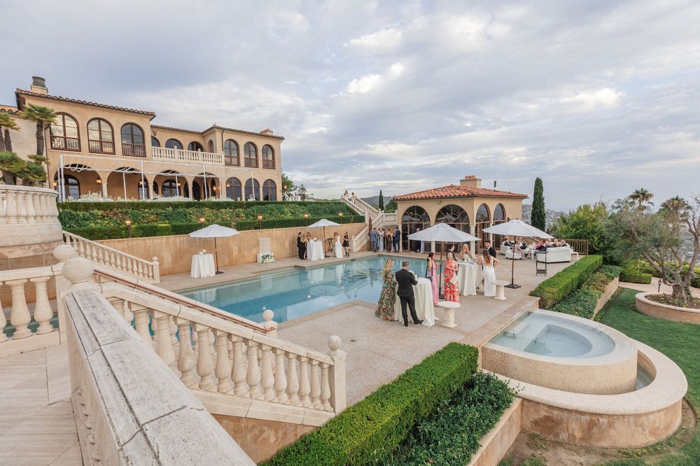 Villa Como - Full Width Image